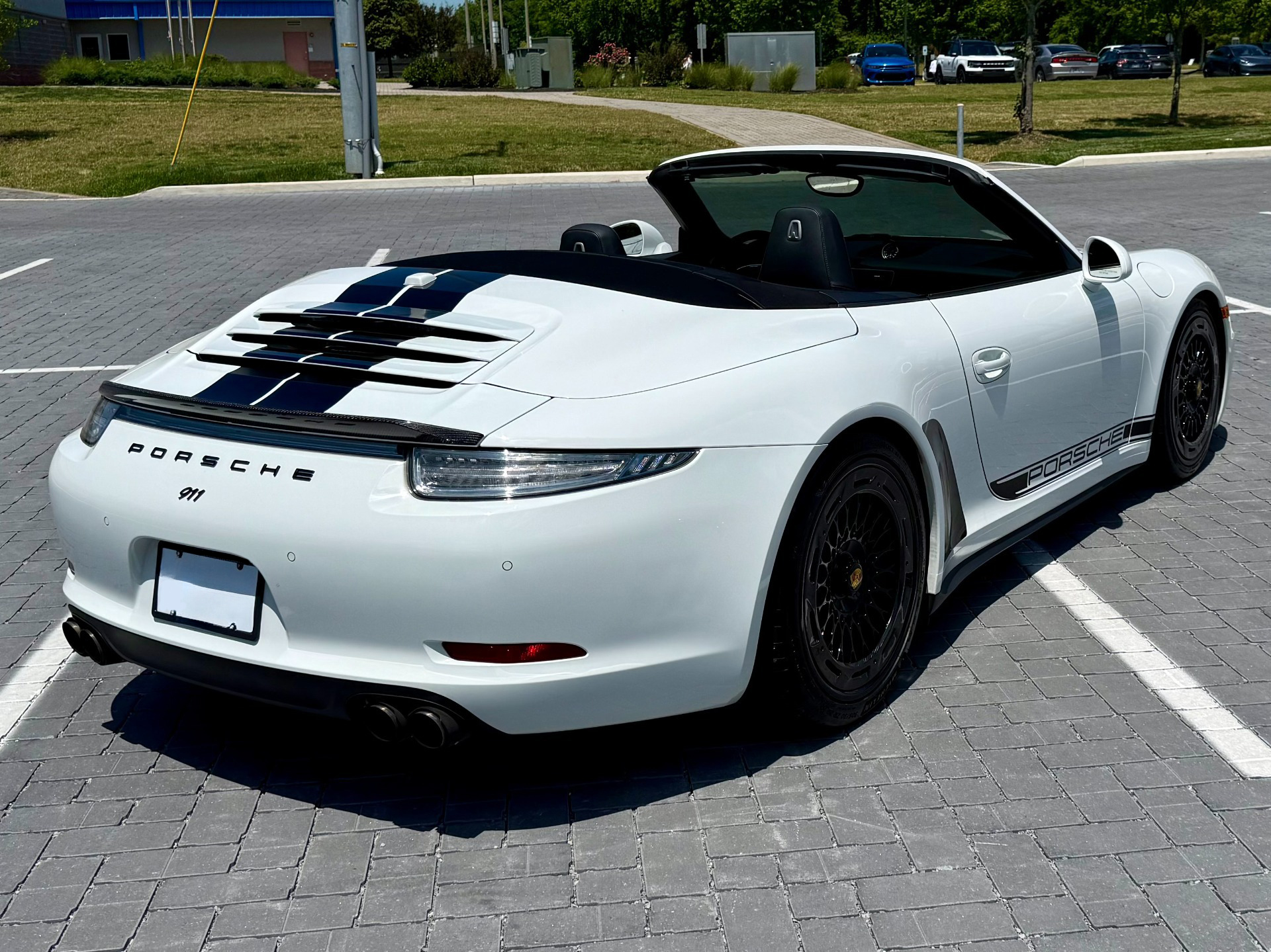 
								2014 Porsche 911 Carrera full									