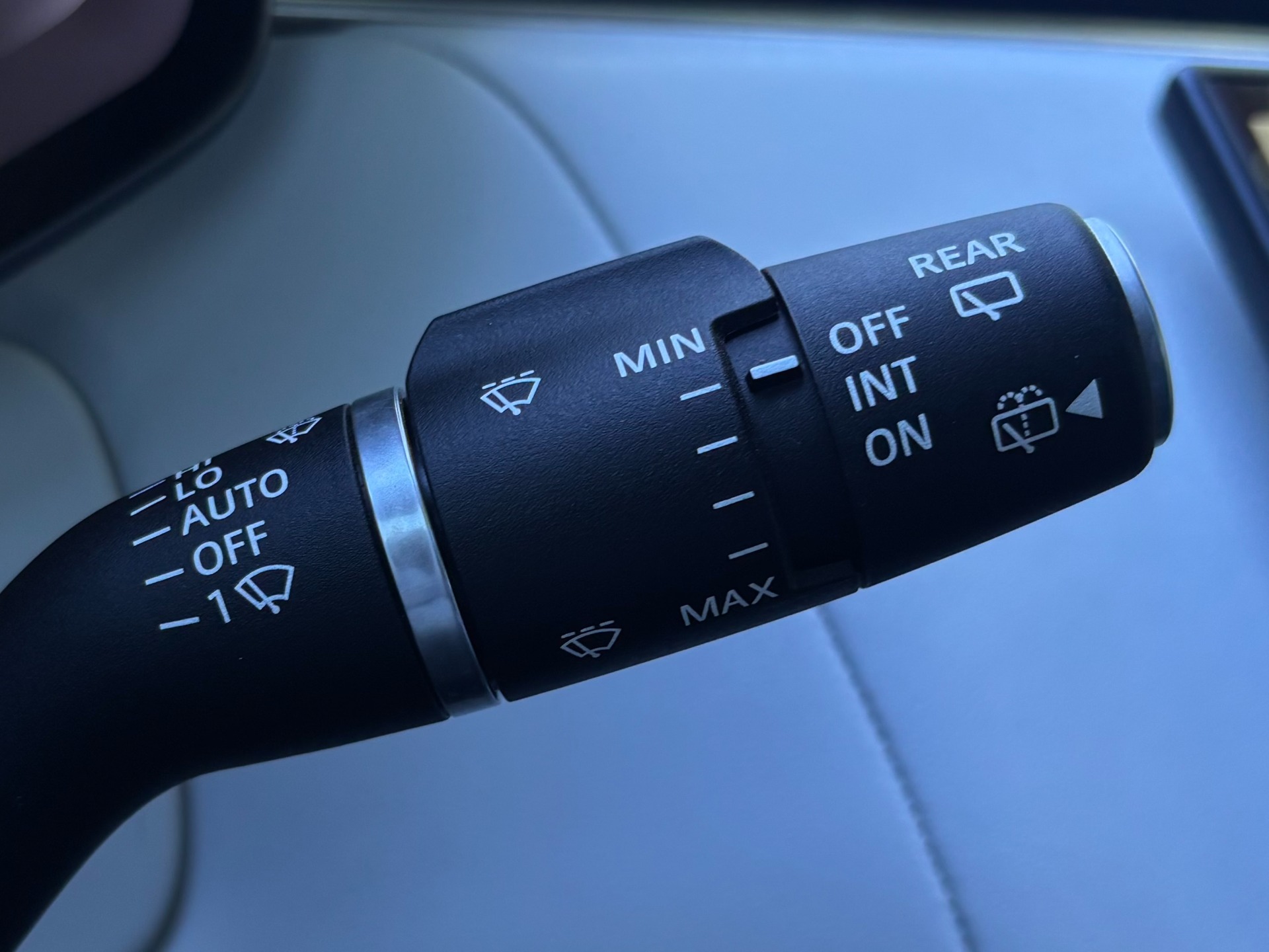
								2023 Range Rover Sport P530 full									