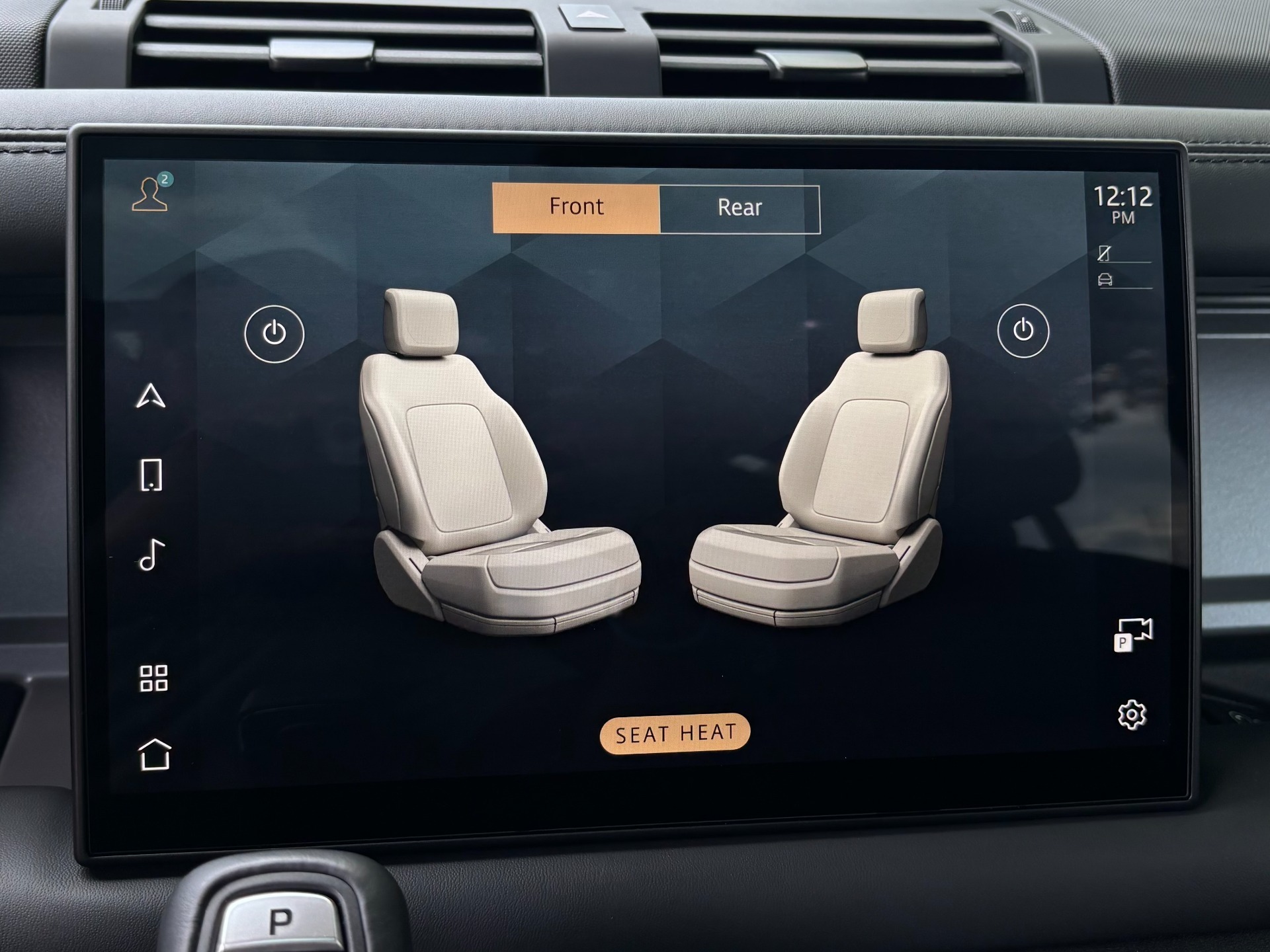 
								2025 Land Rover Defender full									