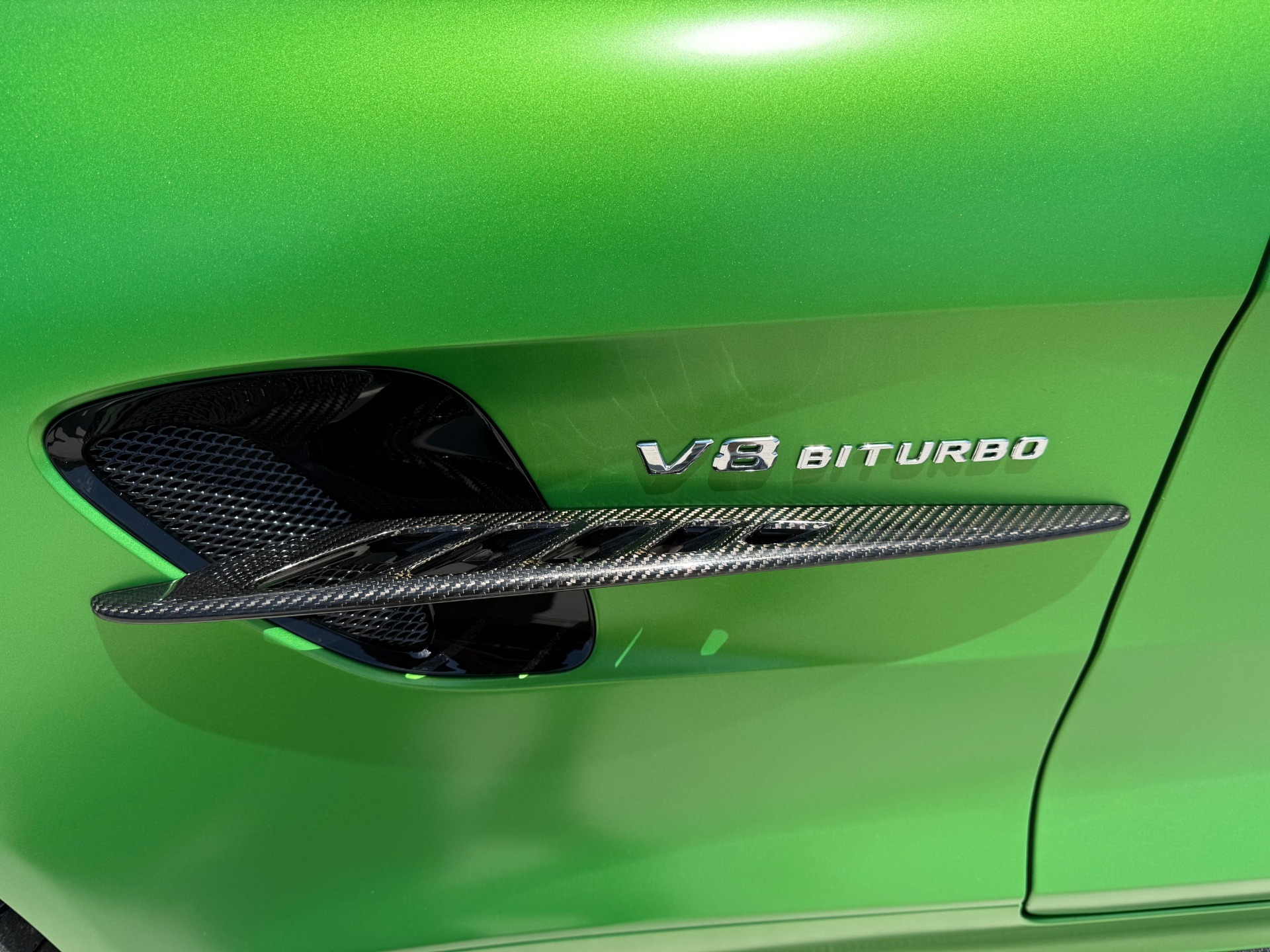
								2018 Mercedes-Benz AMG GT R full									