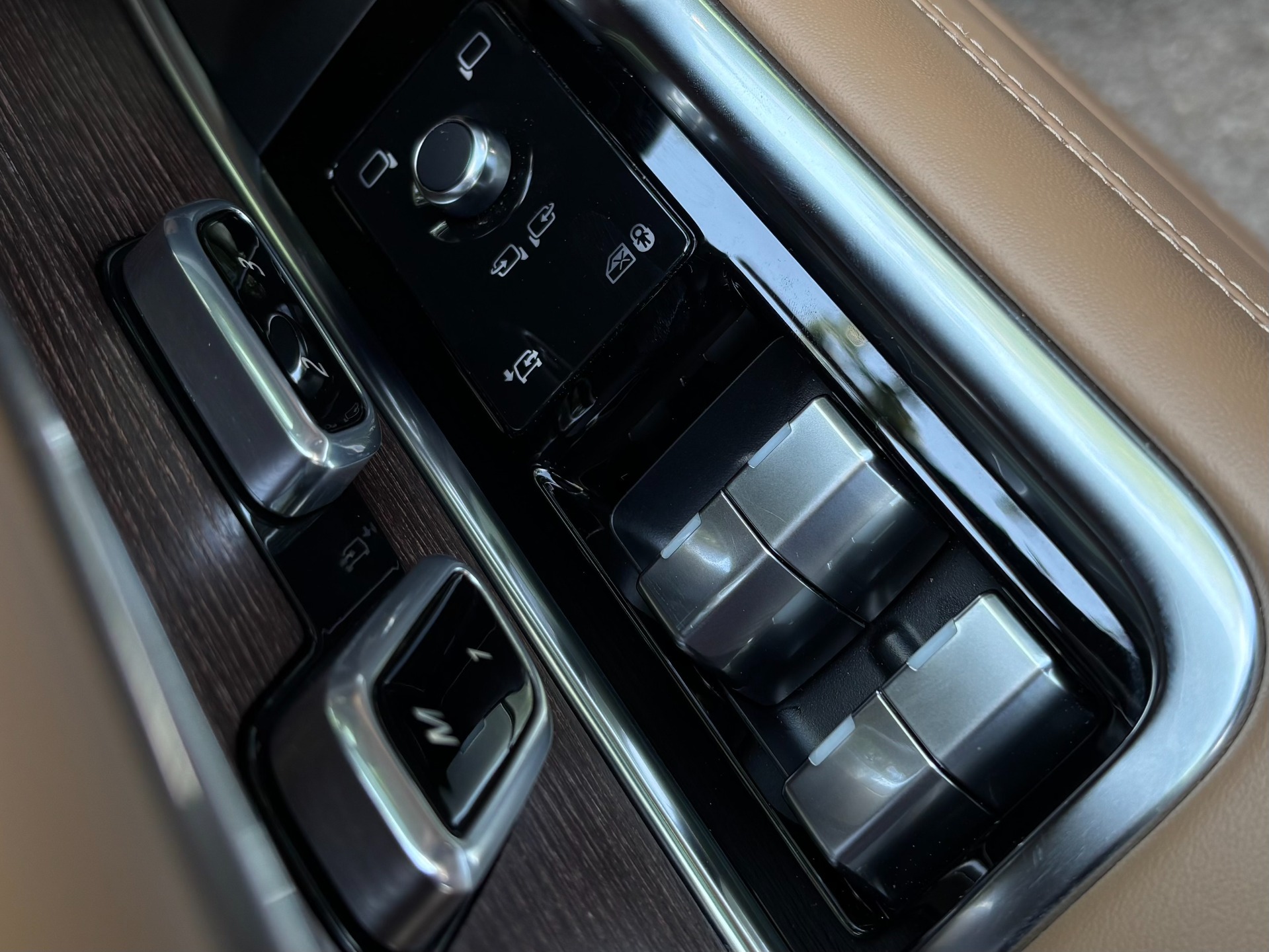 
										2024 Range Rover P530 SE full									