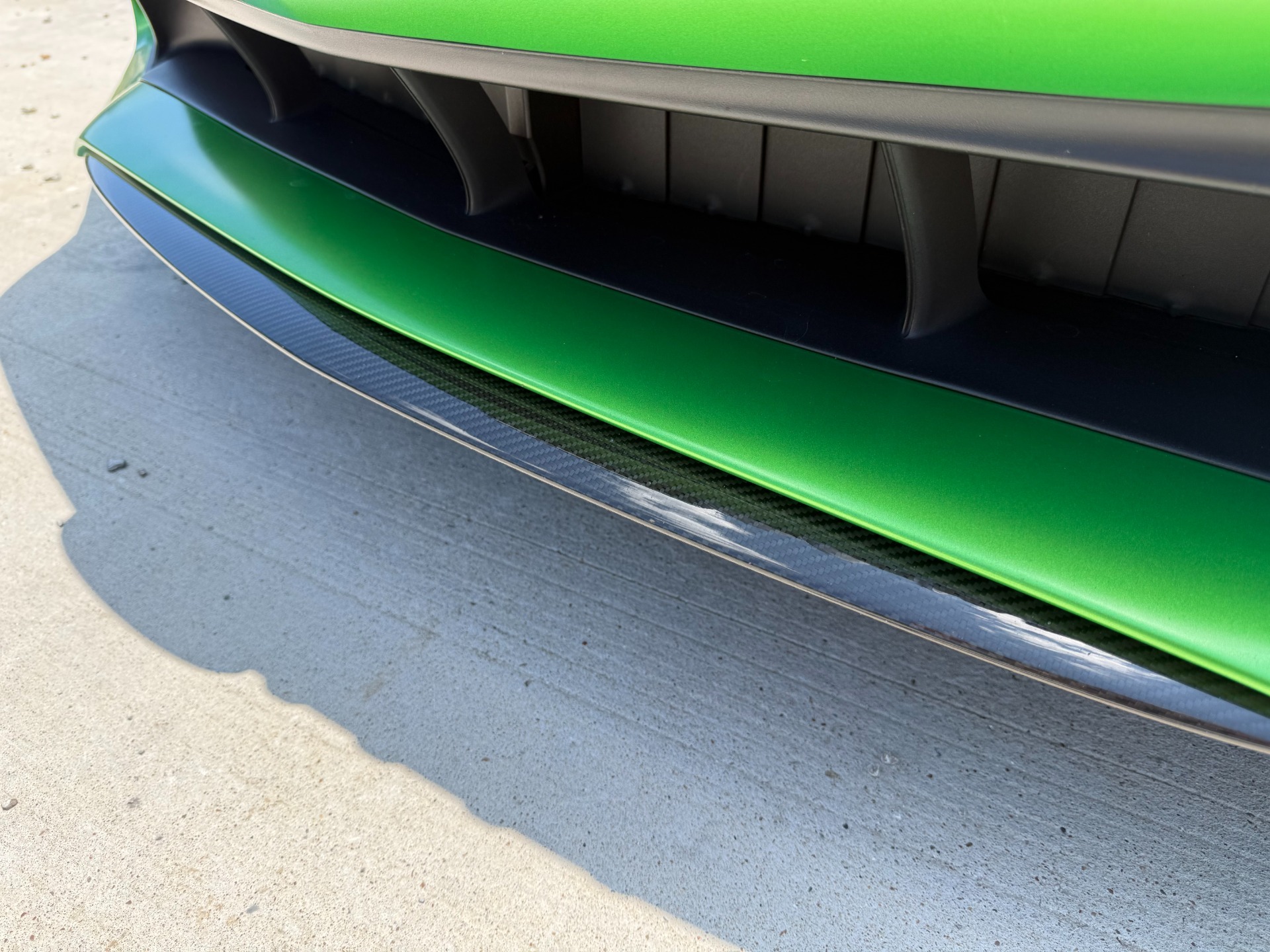 
								2018 Mercedes-Benz AMG GT R full									
