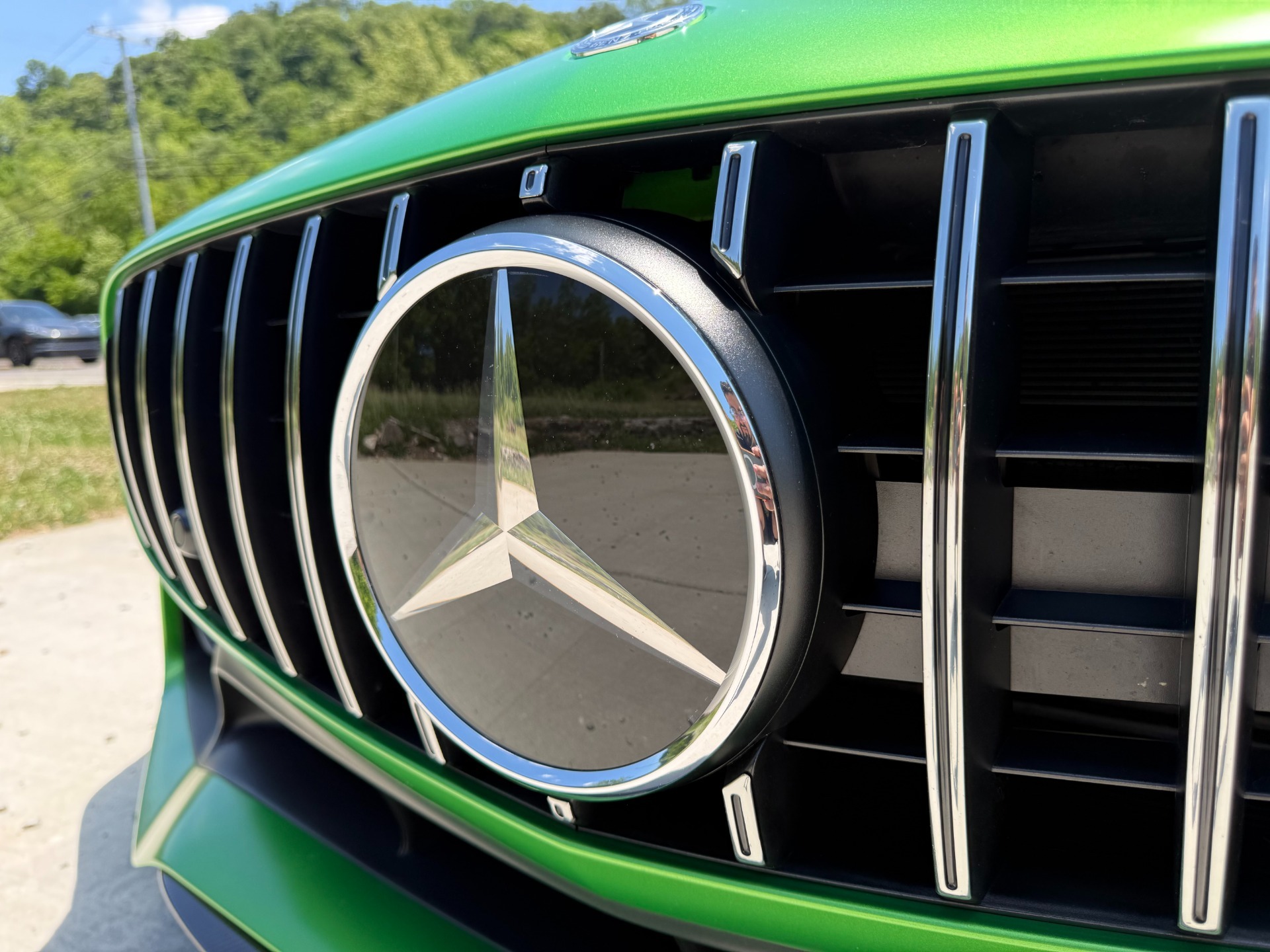 
								2018 Mercedes-Benz AMG GT R full									