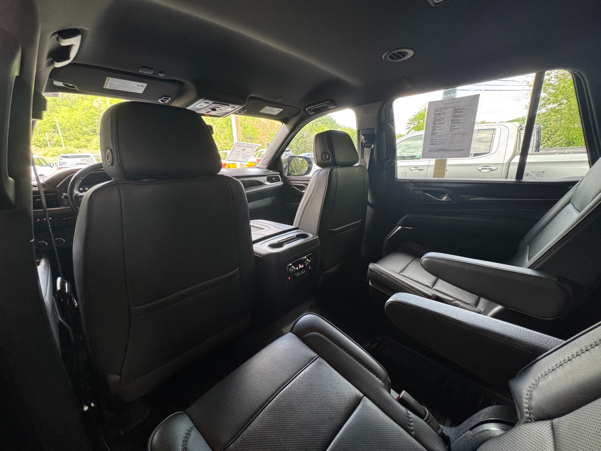 
								2022 GMC Yukon Denali full									