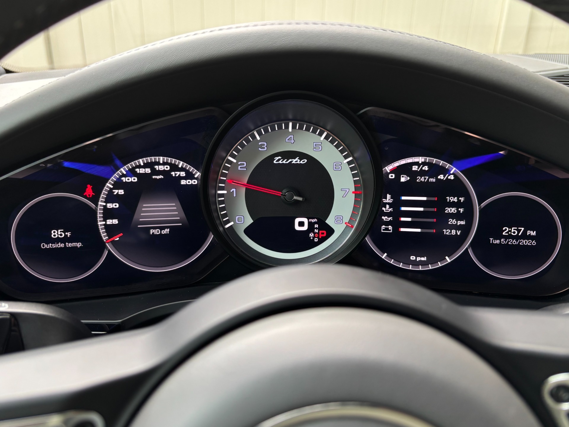 
								2023 Porsche Cayenne Turbo PREMIUM full									