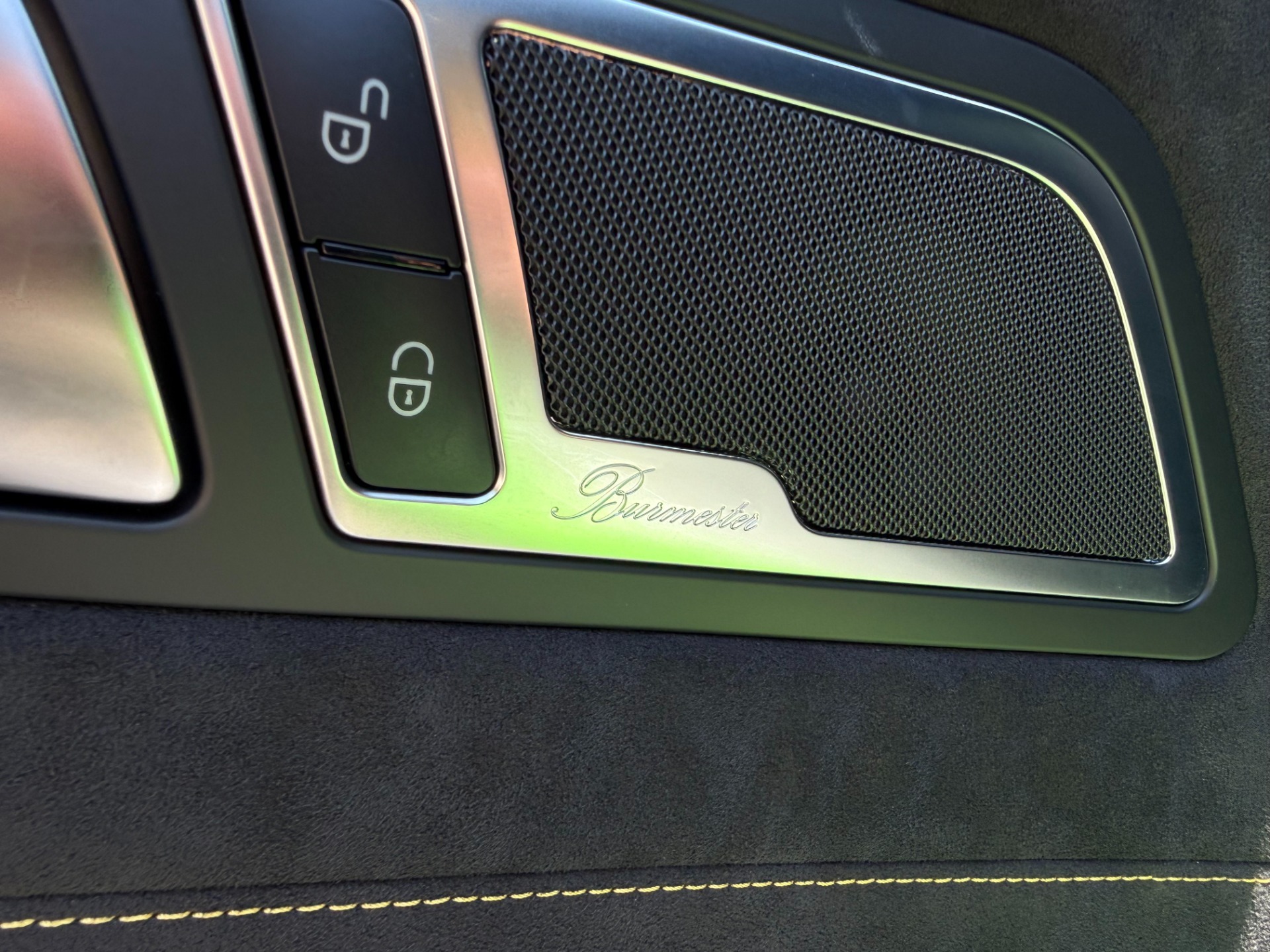 
								2018 Mercedes-Benz AMG GT R full									