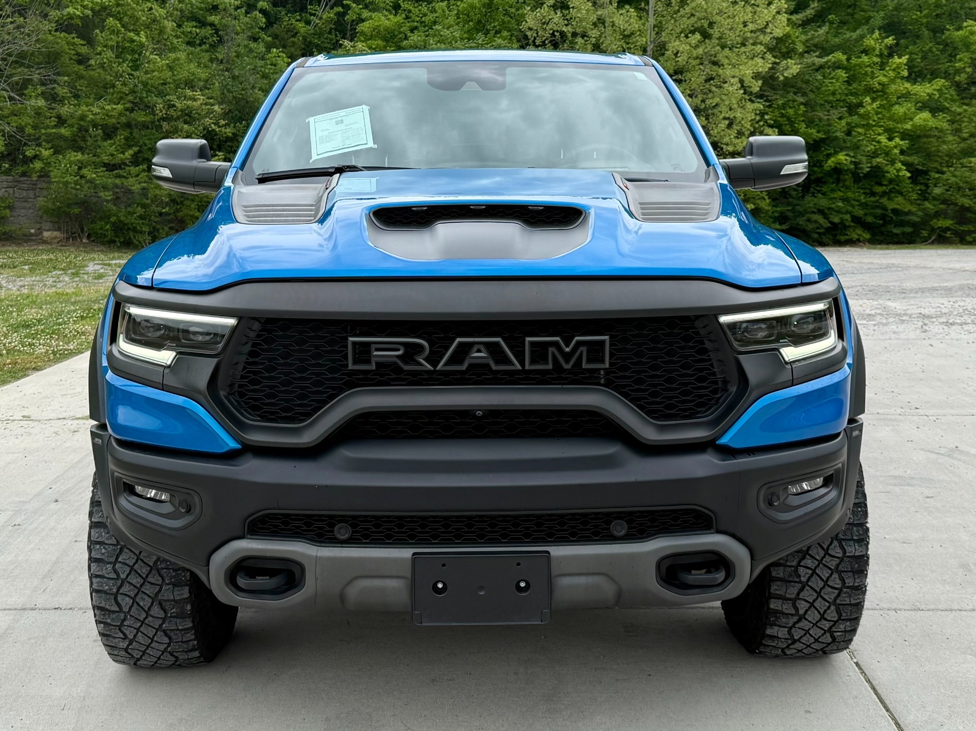 
								2022 Ram 1500 TRX full									