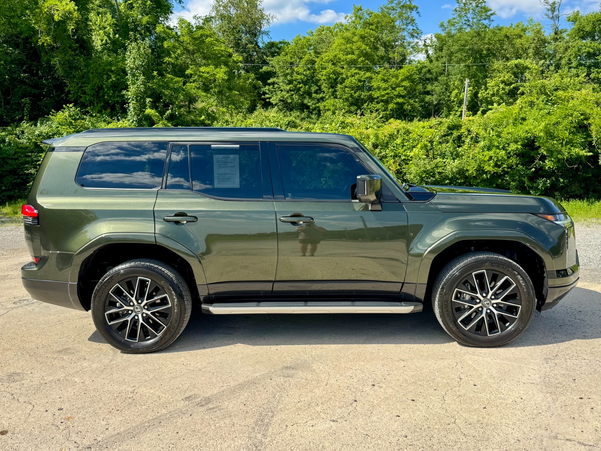 
								2024 Lexus GX 550 full									