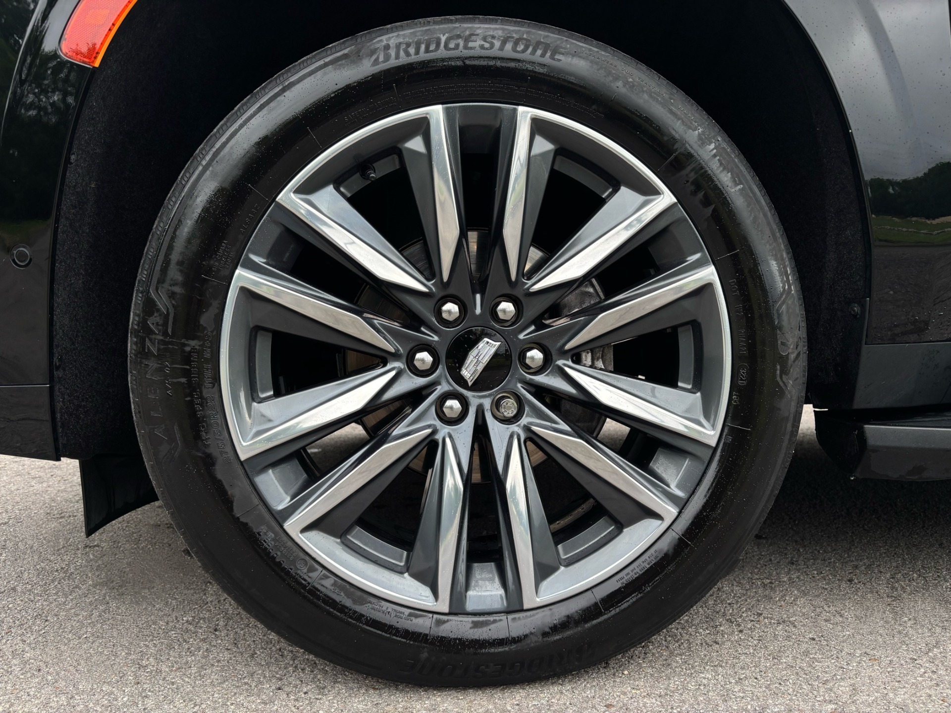 
								2022 Cadillac Escalade ESV full									