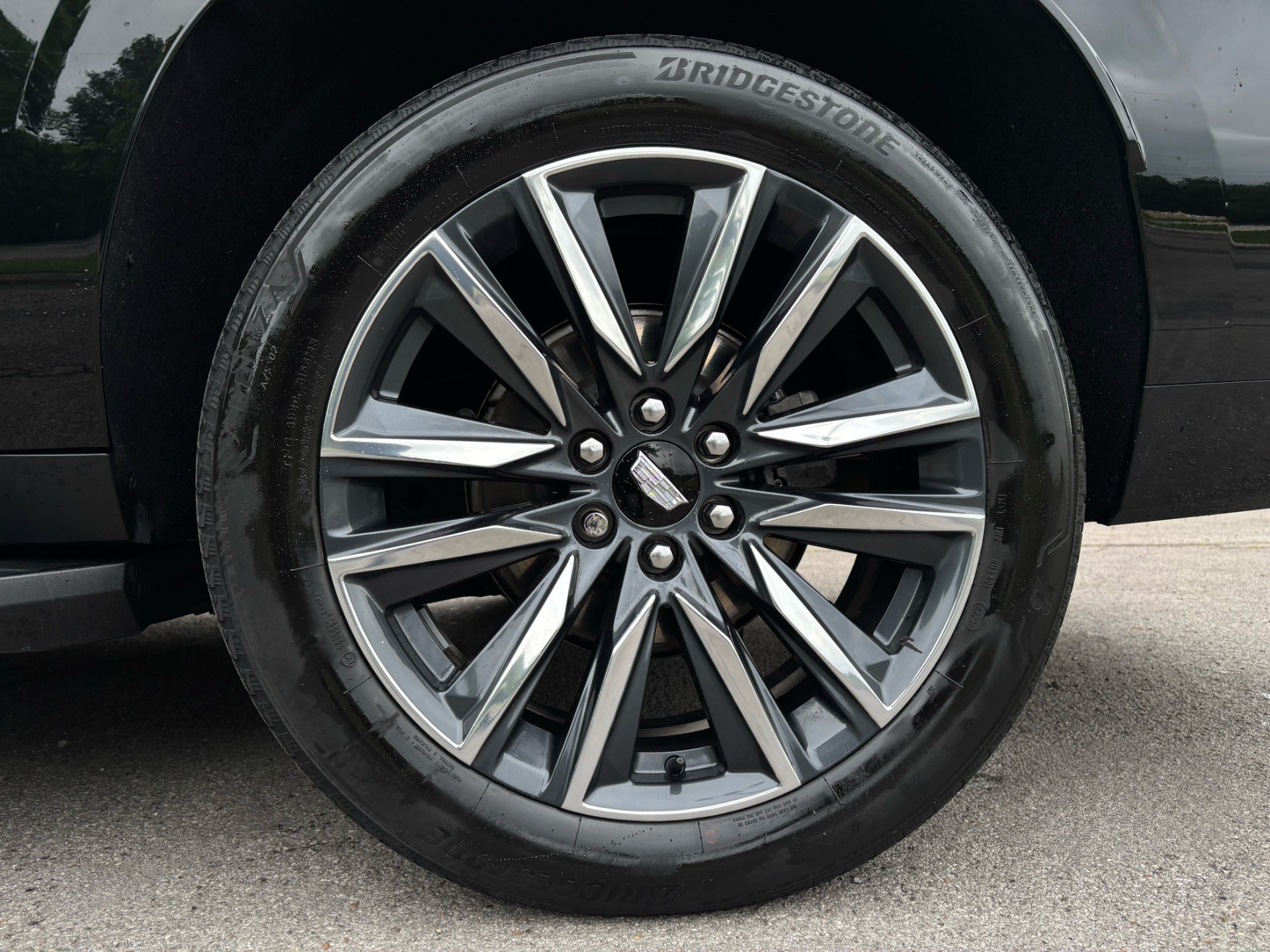 
								2022 Cadillac Escalade ESV full									