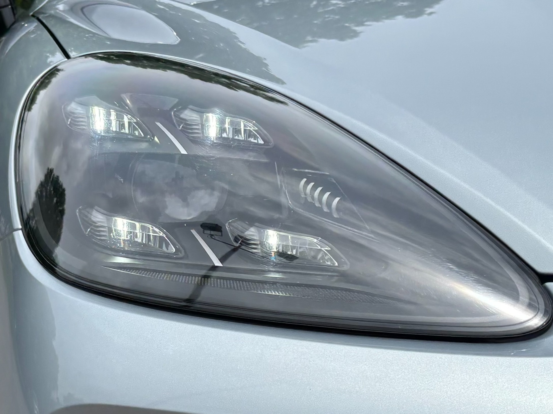 
								2023 Porsche Cayenne Turbo PREMIUM full									