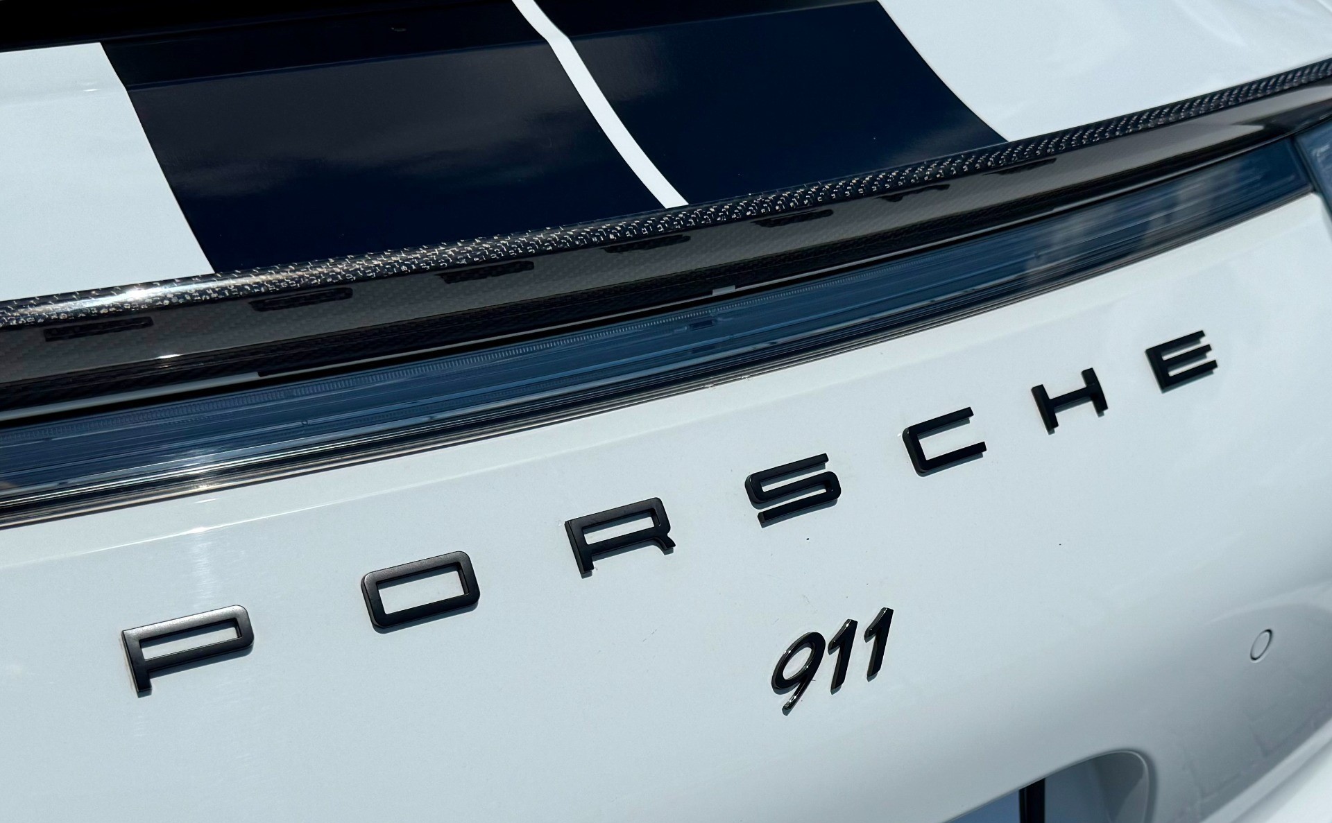 
								2014 Porsche 911 Carrera full									