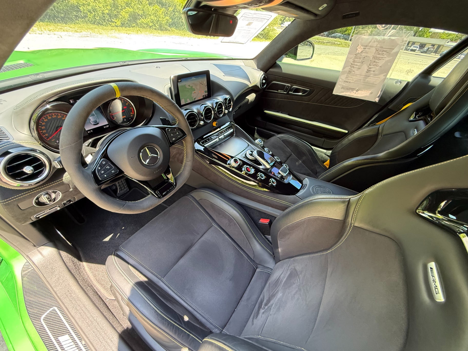 
								2018 Mercedes-Benz AMG GT R full									