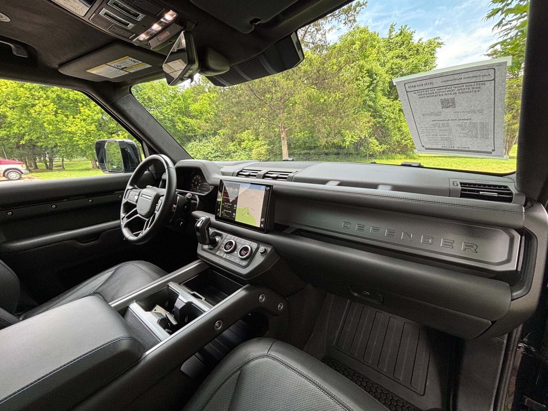 
								2025 Land Rover Defender full									