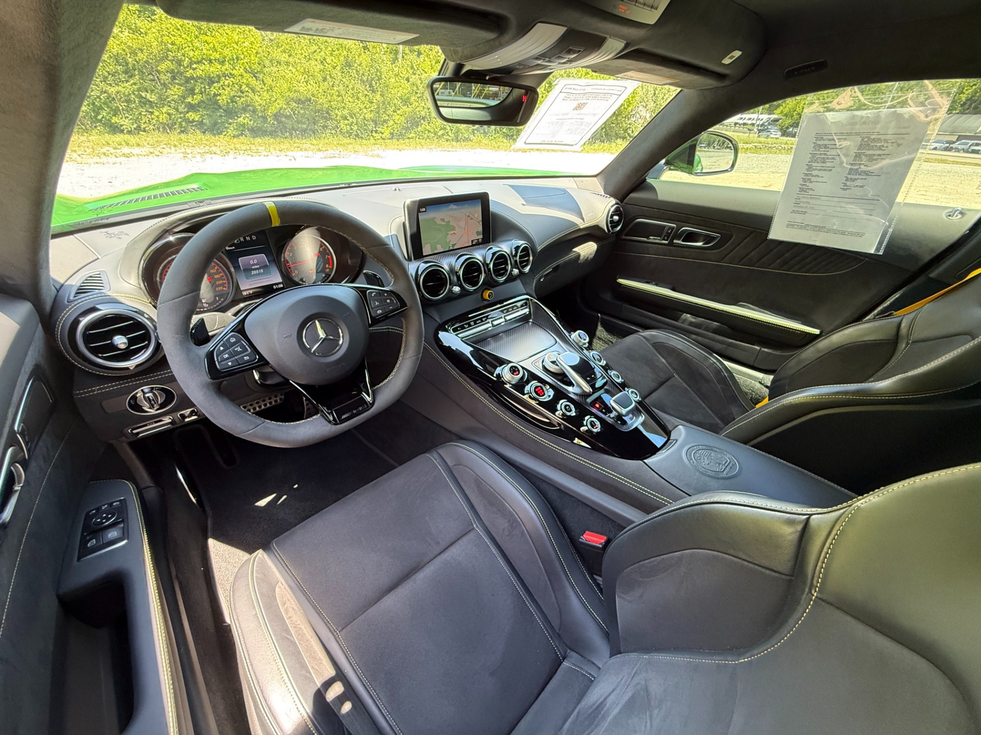 
								2018 Mercedes-Benz AMG GT R full									