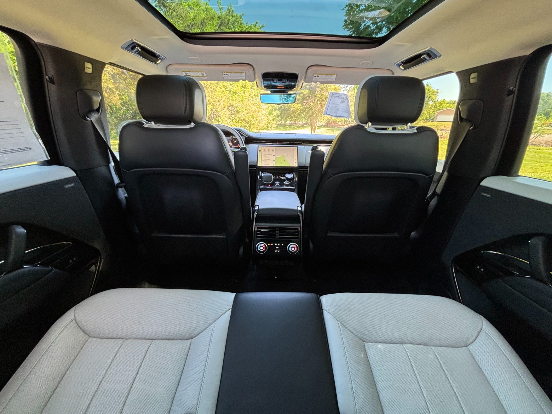 
								2023 Range Rover Sport P530 full									