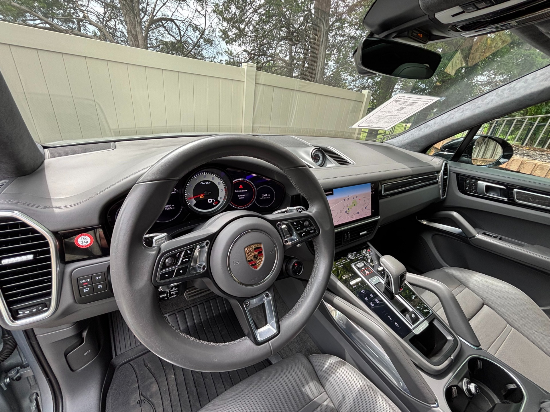 
								2023 Porsche Cayenne Turbo PREMIUM full									