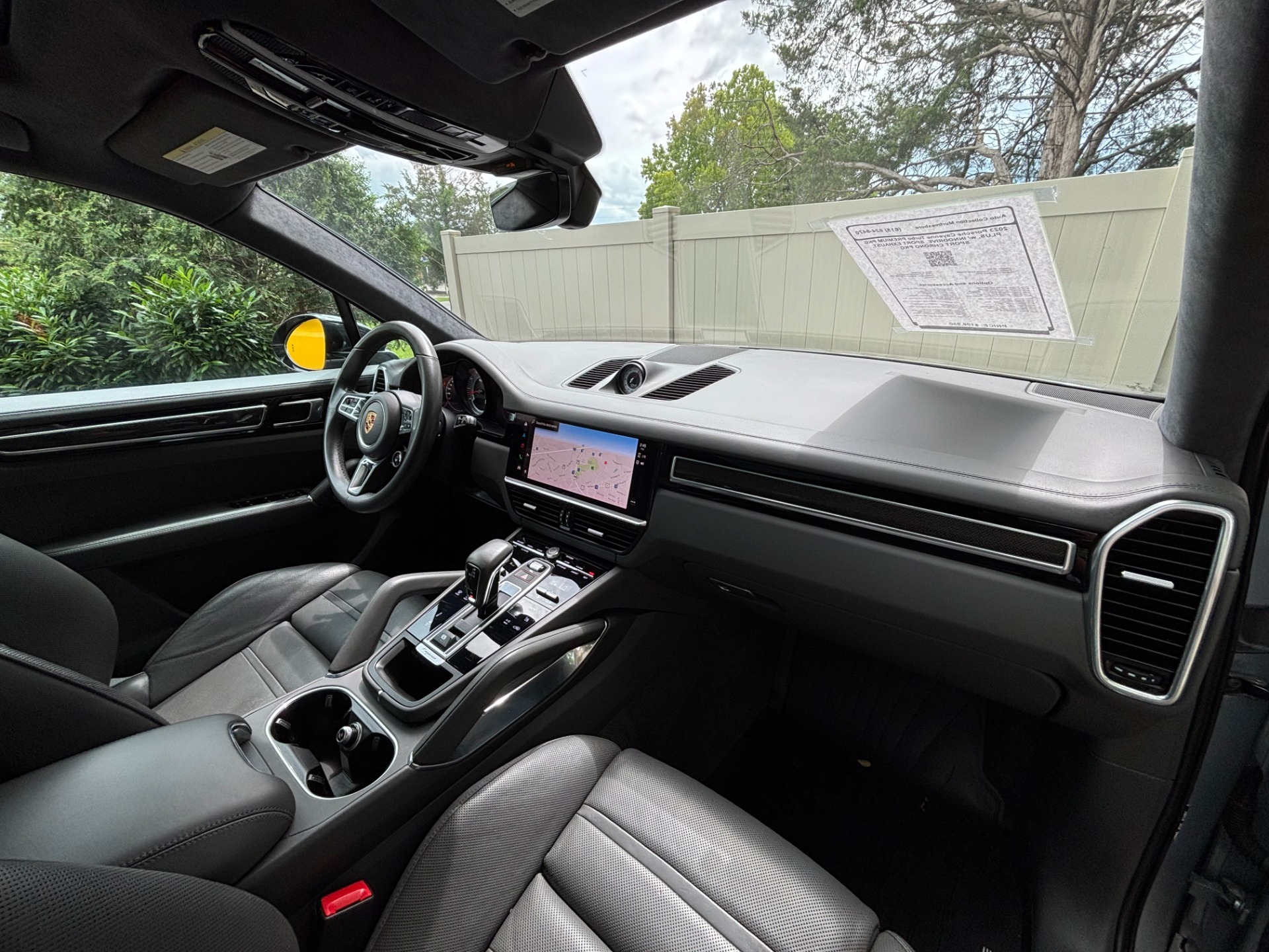 
								2023 Porsche Cayenne Turbo PREMIUM full									